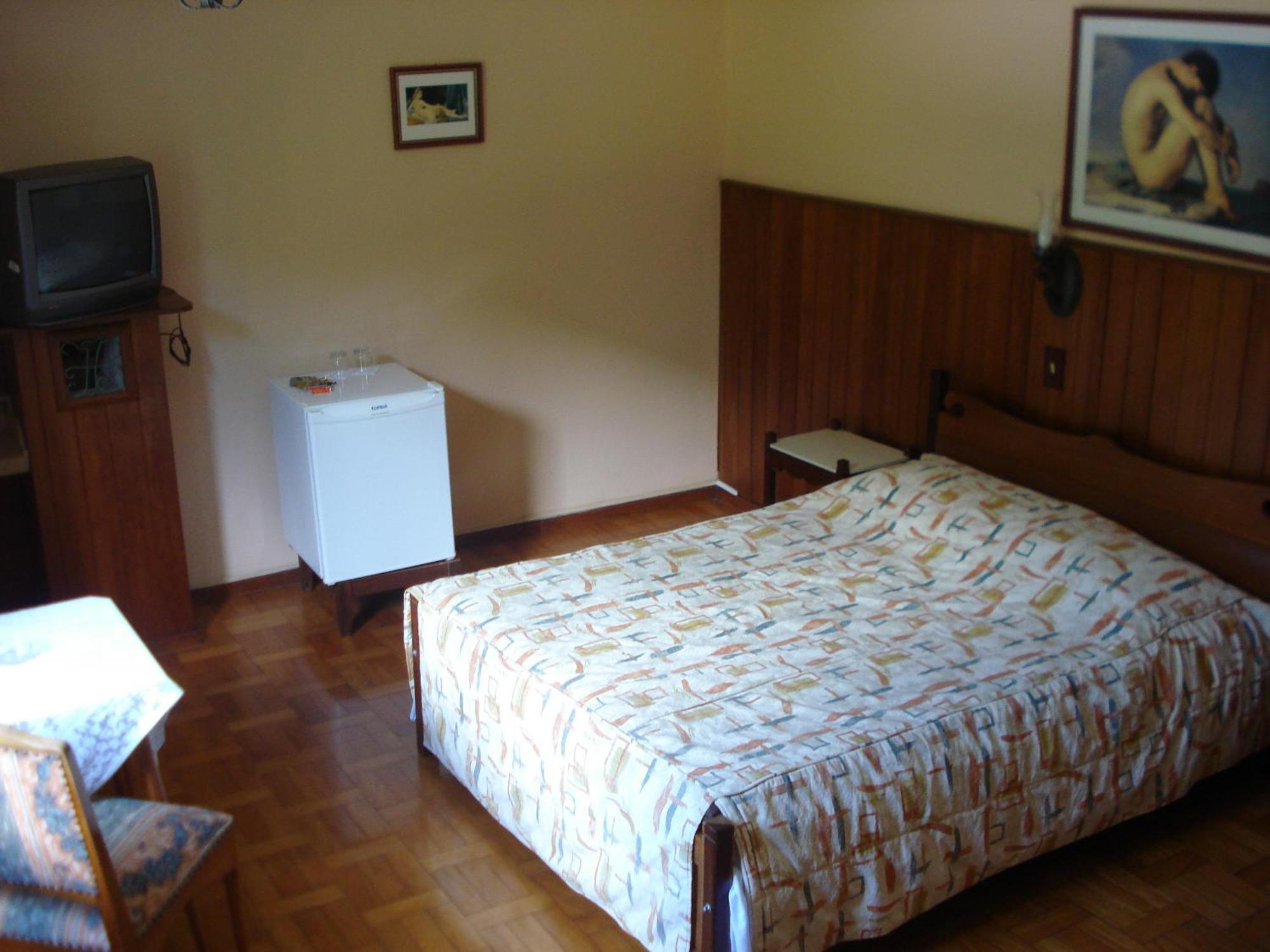 Hotel Bucsky Nova Friburgo Phòng bức ảnh
