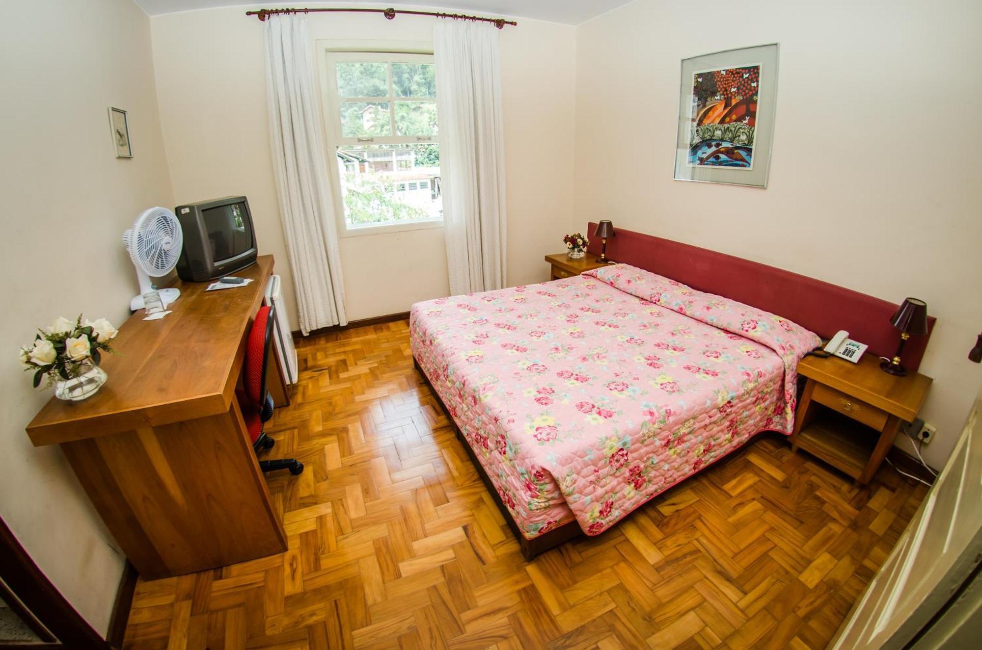 Hotel Bucsky Nova Friburgo Phòng bức ảnh